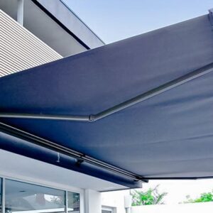 Bạt che nắng sân trường 7 MAI CHE TU DONG 1