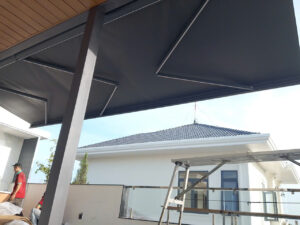 mái hiên tự động